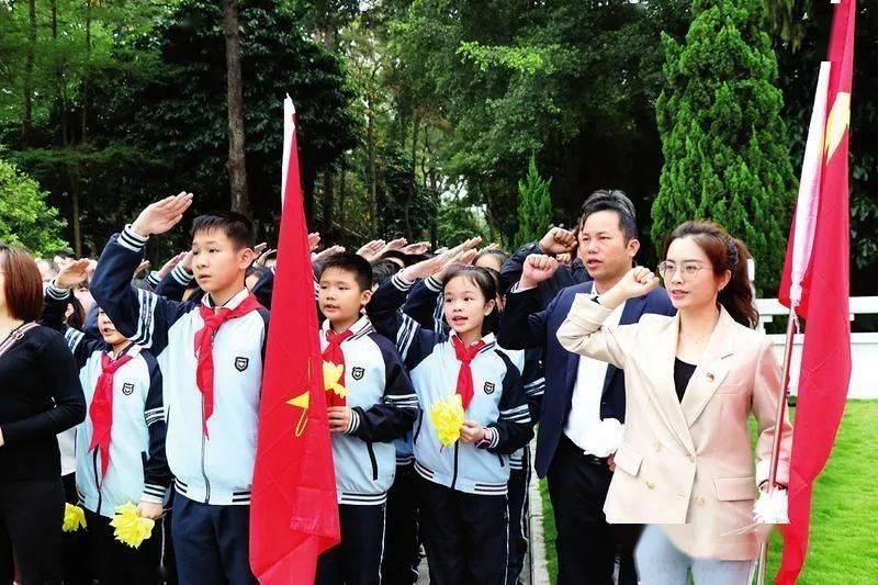 巩固提升传统优势产业 加快发展战略新兴产业